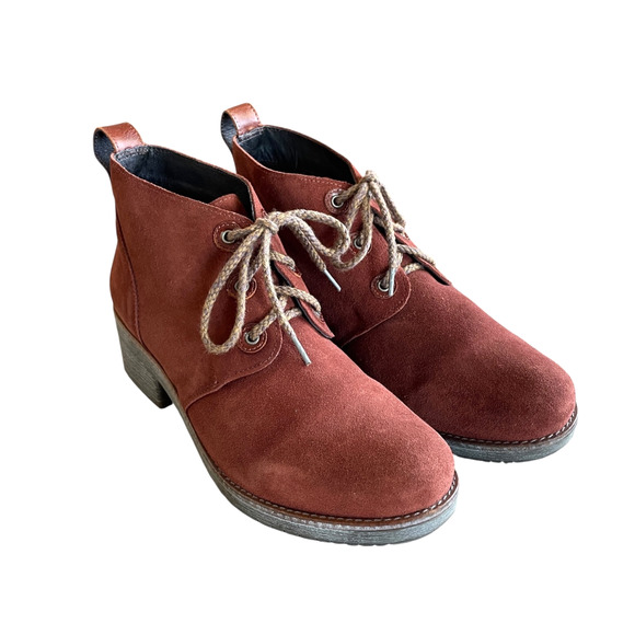 NAOT "Love" Women's Size 40/US 9.5-10 Rust Suede Leather Lace Up Ankle Boots